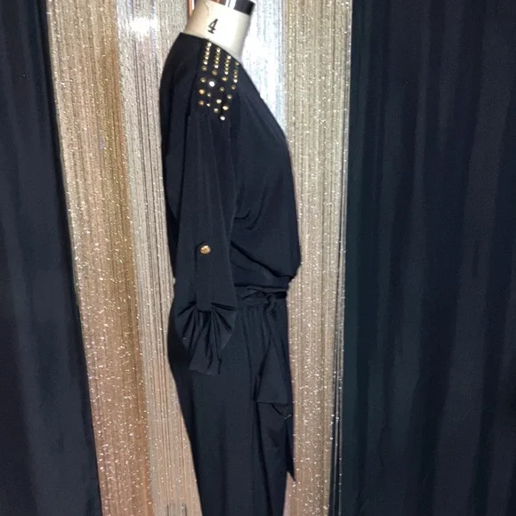 Classic jumper with gold stud Epaulette detail. - Picture 5 of 14